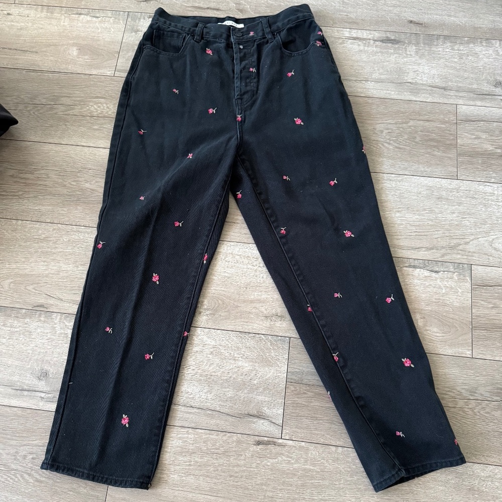 Rose embroidered high rise jeans